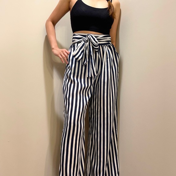 Fashion Nova Navy Blue White Vertical Stripes Highwaist Square Wide Leg Pants-XS - Picture 4 of 4